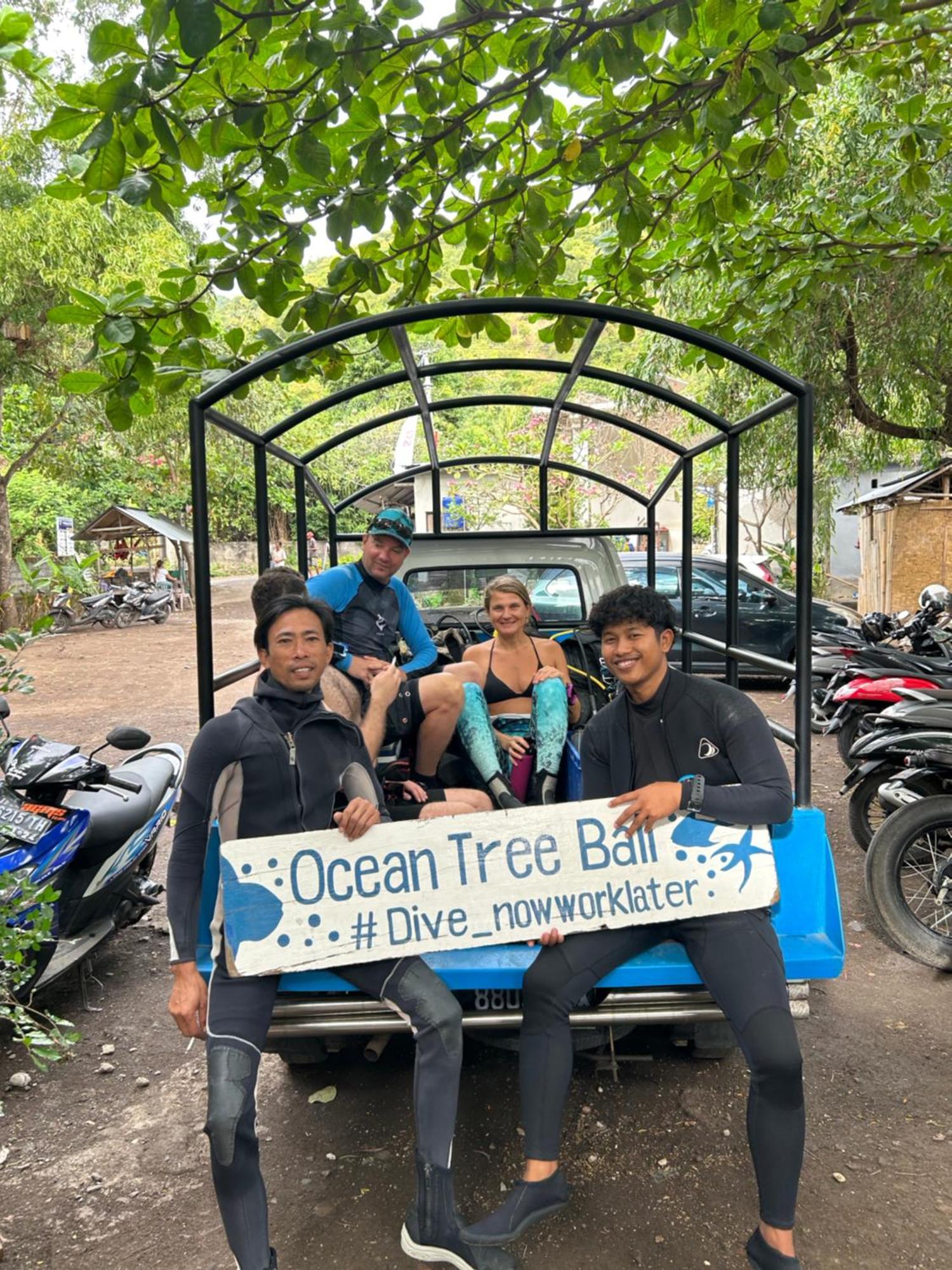 Blue Waves Hostel Amed Ambat Kültér fotó