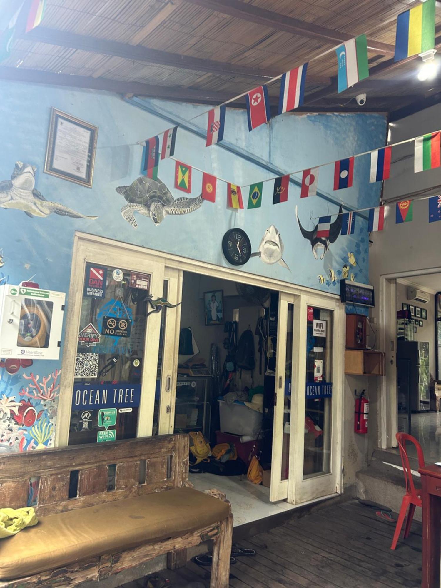 Blue Waves Hostel Amed Ambat Kültér fotó