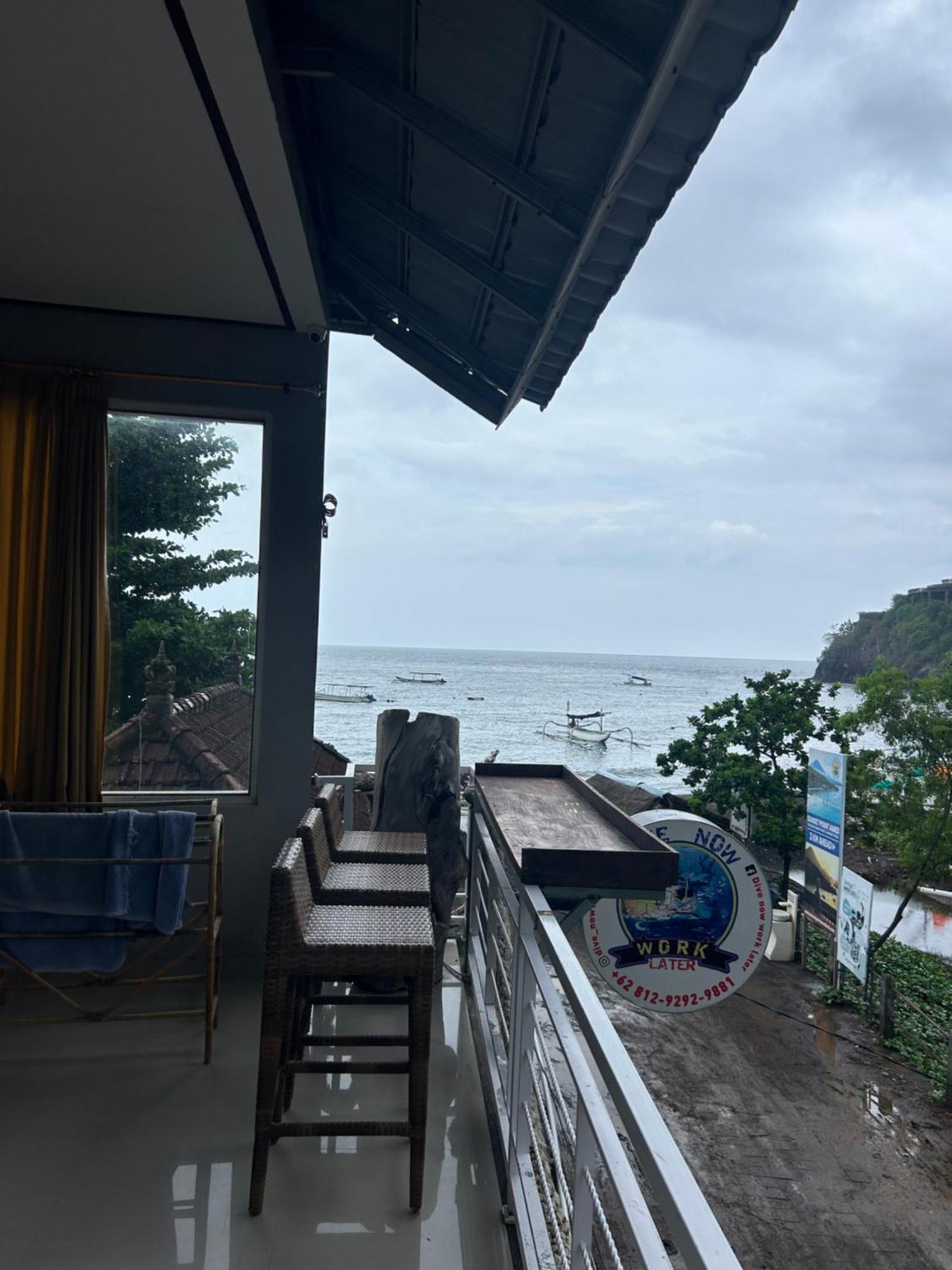 Blue Waves Hostel Amed Ambat Kültér fotó