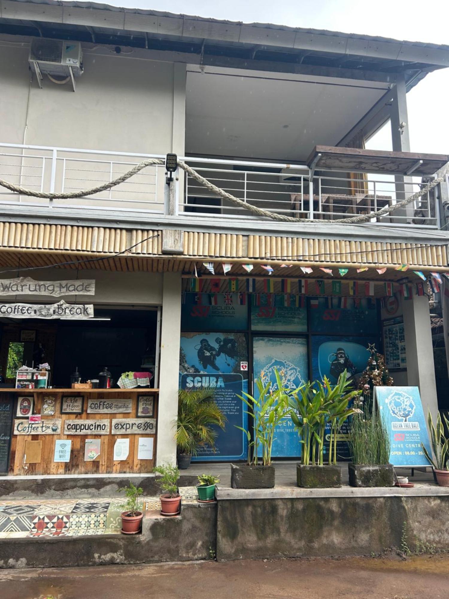 Blue Waves Hostel Amed Ambat Kültér fotó